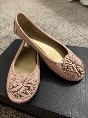 Anne Klein Blush Pink Floral Appliqué Ballet Flats